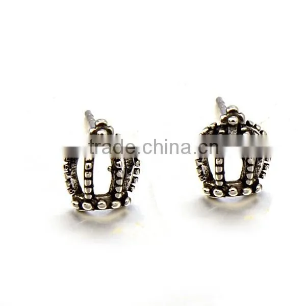 Europe Silver Stainless Steel Crown Stud Earring Unisex Party Jewelry