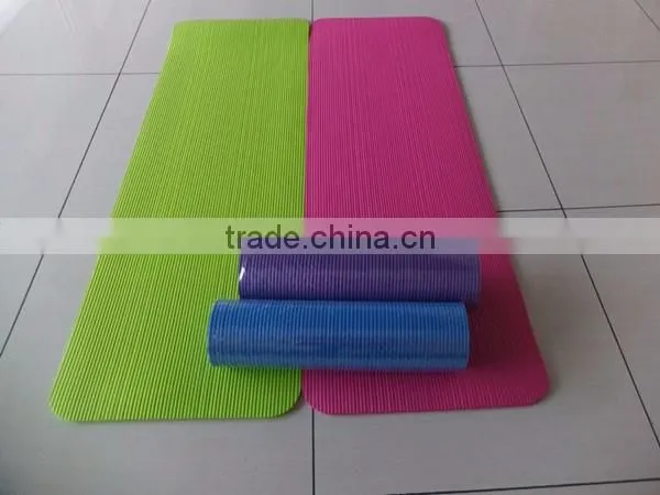 2016 best selling non slip yoga mat eco friendly material