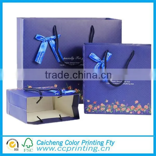 Christmas Holiday Paper Gift Store Packaging Shopping Bag