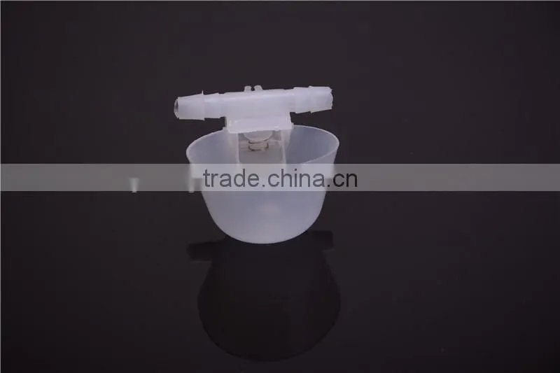 Manpower saving cage suspended bowl automatic pigeon water feeder