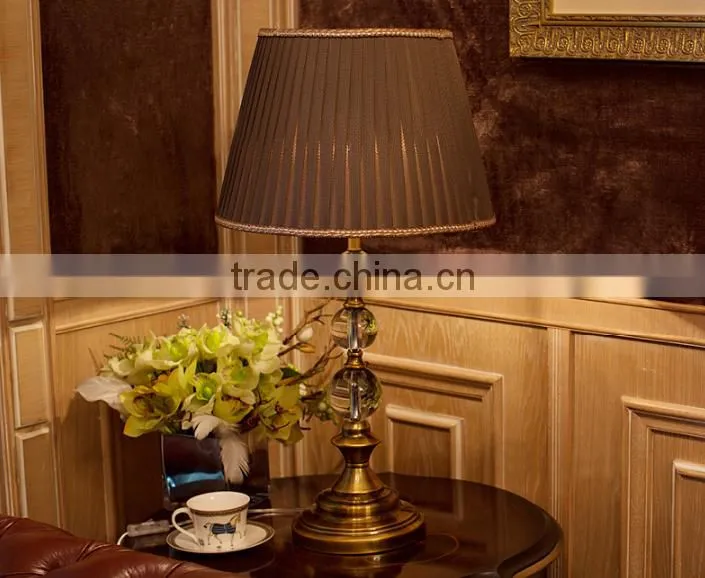 Brown color lampshade K9 crystal table lamp