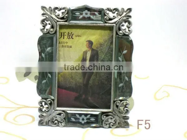 Mini green tulip design pet plastic photo frame