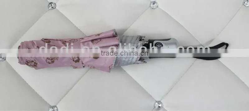 3 Fold auto open and close windproof umbrella