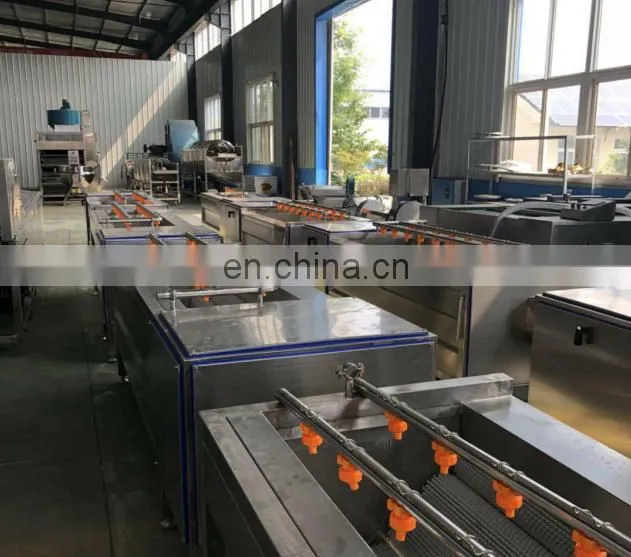 Automatic vegetable fruit brush cleaning peeling machine