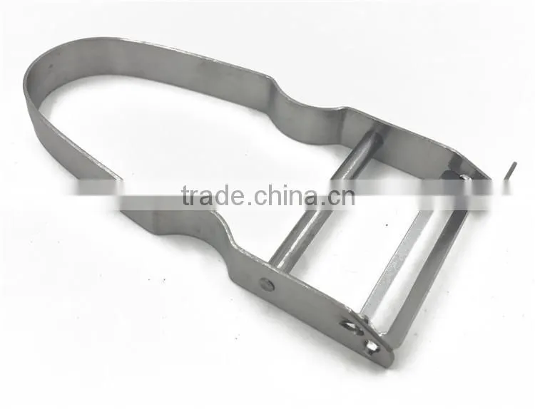 Plastic slicer and peeler for vegetable