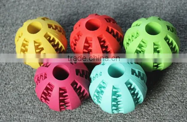 Wholesale 70mm Durable Rubber ball with teeth dog toy , OEM pet products Manufactory