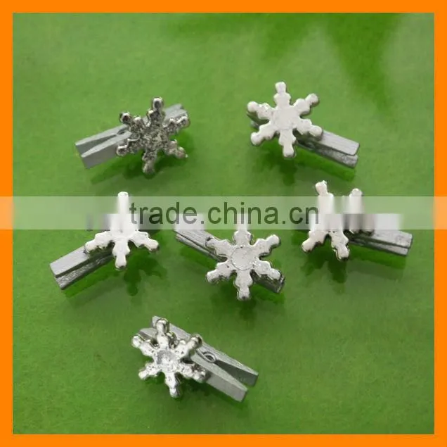 Gold Snowflake Peg For Christmas