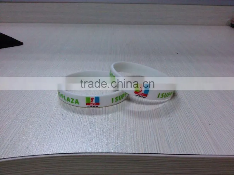 cheap custom/personalized silicone bracelet /arm band with vivid printed photos