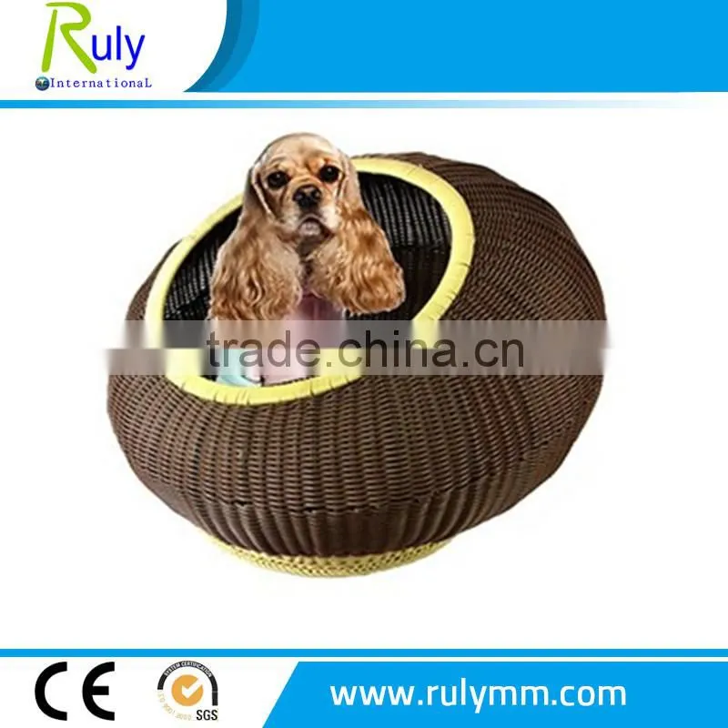 2015Hot selling Assembled Plastic Dog House