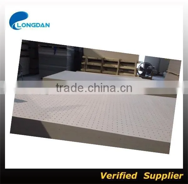 Perforation sound-absorbing calcium silicate ceiling board
