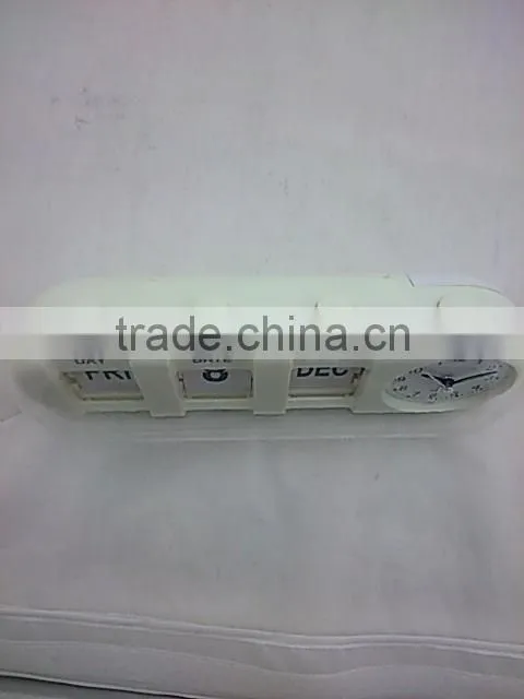 Flip-Date Retro Alarm Clock With Calendar/date table clock/table alarm clock