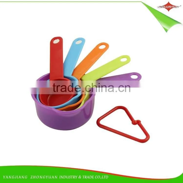 ZY-L1046 food grade 1000ml plastic measuring cup with handle