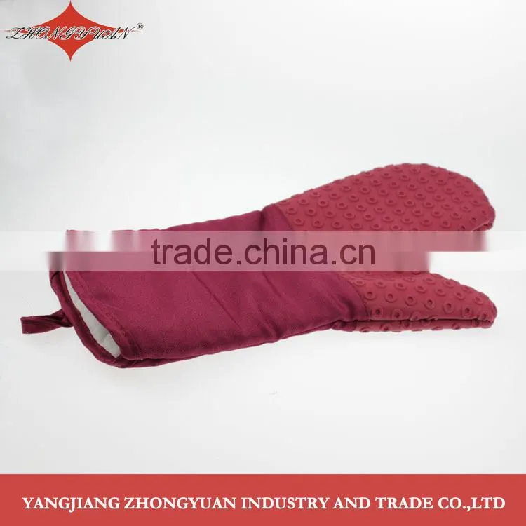Fashionable silicone household oven glove with fabric