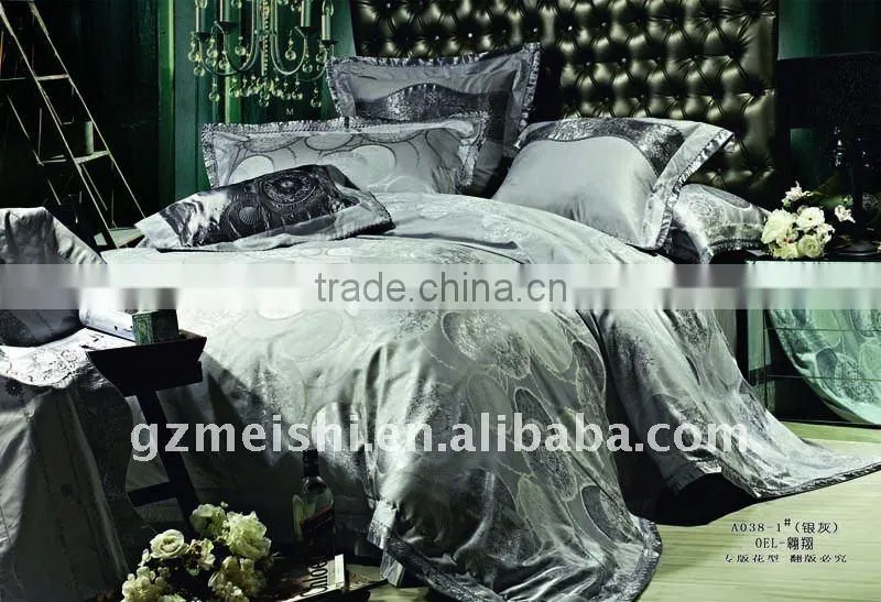luxurious jacquard bed linens