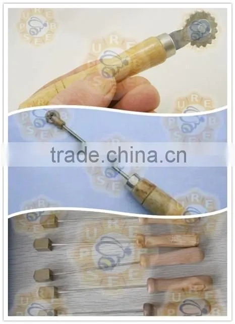 Popular beekeeping equipment plastic pollen trap