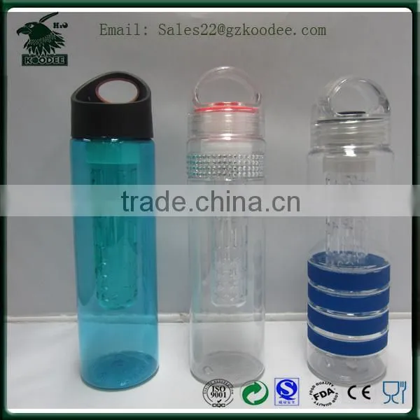 plastic tritan drinking water bottle with fruit infuser
