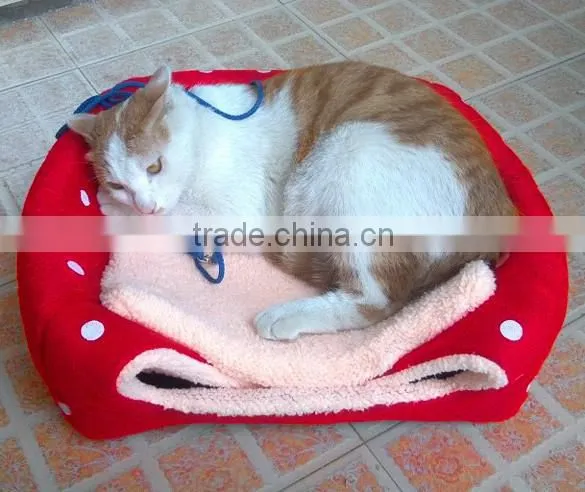 New Soft Strawberry Pet Dog Cat Bed House Kennel Doggy Warm Cushion Basket 3Colors 3Sizes 18913