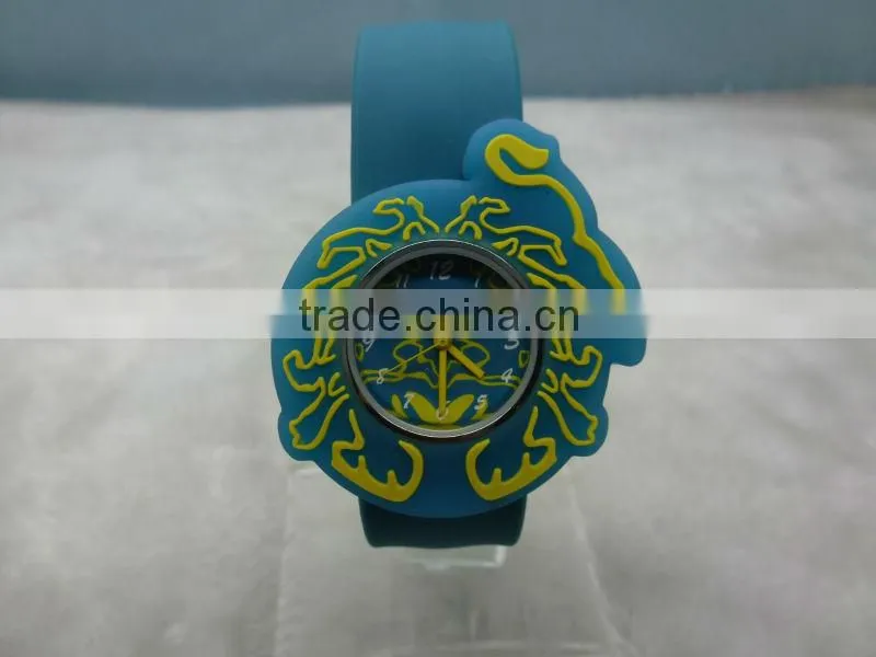 2016 top hot cartoon rabbit silicone snap band digital watches for children