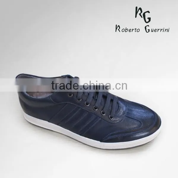 Comfortable Men Sneaker Trekking Shoe