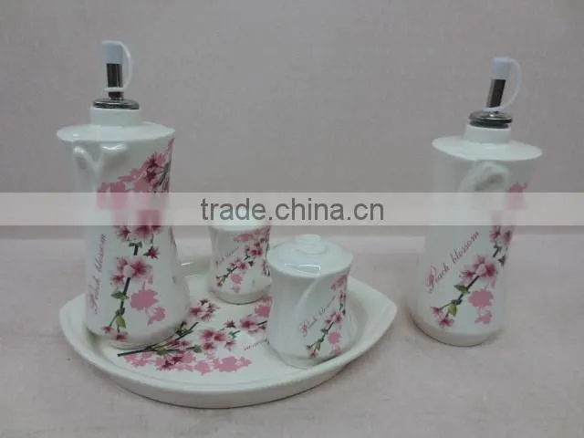 Tableware Ceramic Salt Pepper Oil Vinegar Seasoning Set with Tray