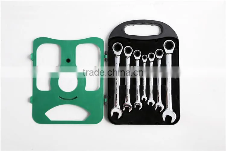 Flexible Head Combination Ratchet Wrench
