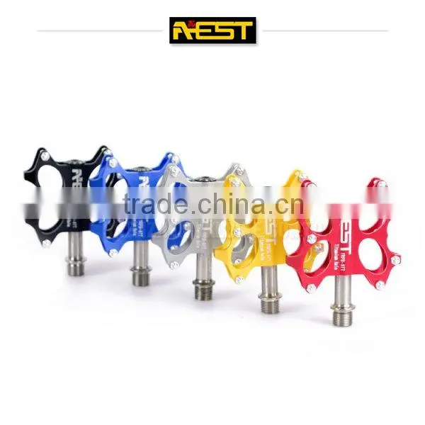 Pedals For Bicycle With Titanium Axle