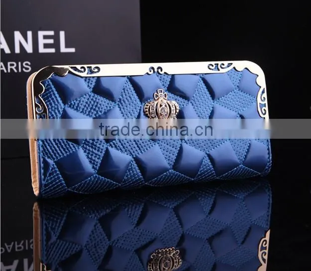 Europe Fashion Crown Emboss Women Patent Leather Wallet