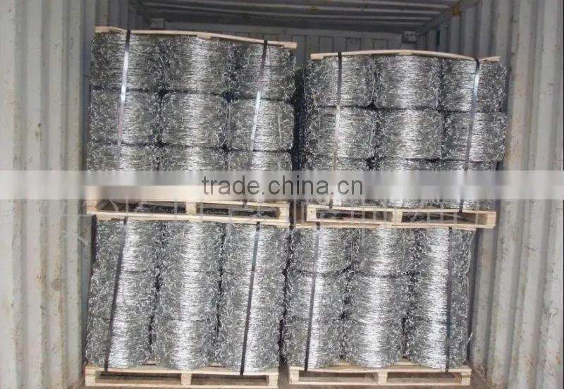 2013Hot-Salel! Low Price Galvanized/PVC Coated Barbed Wire
