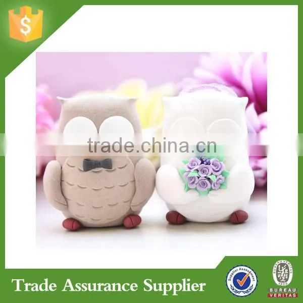 Chinese Cheap Resin Wedding Souvenirs For Guests Item
