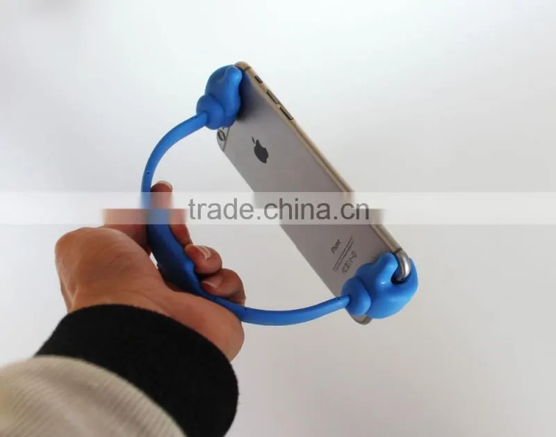 2016 Hot New Multifunctional Big Finger Desk Stents Universal Mobile Phone Holder And Tablet Stand Phone Accessories