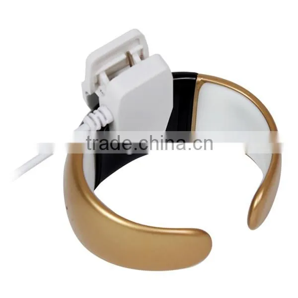 hot vibrate bluetooth braceletfor iphone
