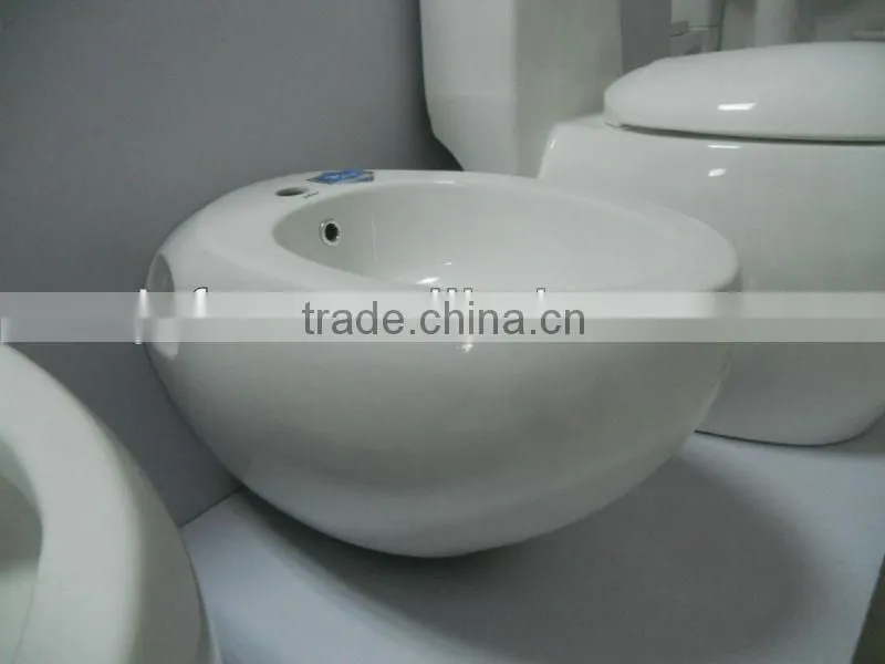 4629 Hot selling Ceramic bathroom Bidet