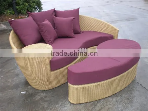 wicker rattan sunbed with tea table
