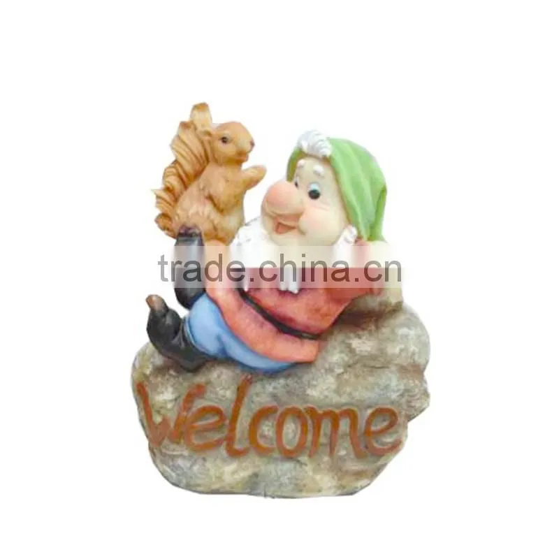 Polyresin garden gnomes