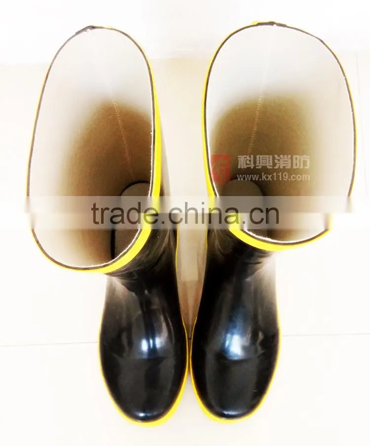 Factory direct sale Rubber material cheap lightweight Fire Rubber Boots for fire man