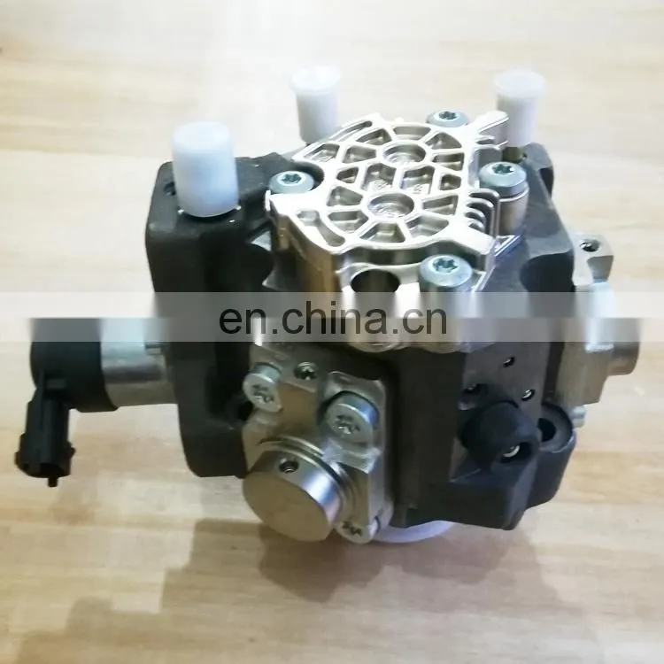 High Performance Diesel Engine Pump 16700MA70C 0445010136 Fuel Pump