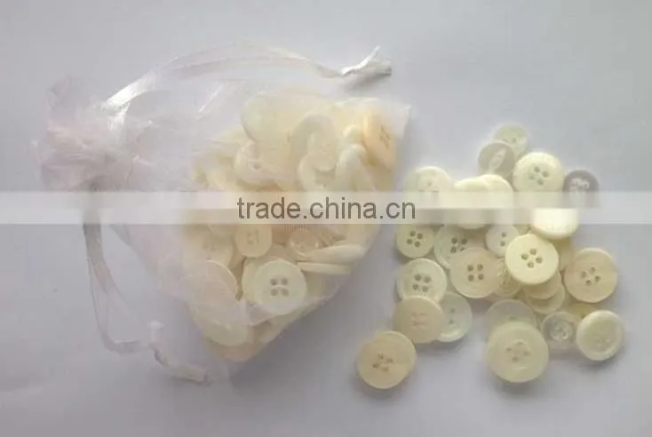 Assorted sizes white buttons for DIY,gift craft, gift promotion and kids handicraft making