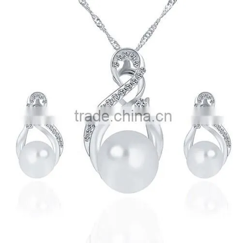 Newest women fashionable pearl wedding necklace and earrings set jewelry set