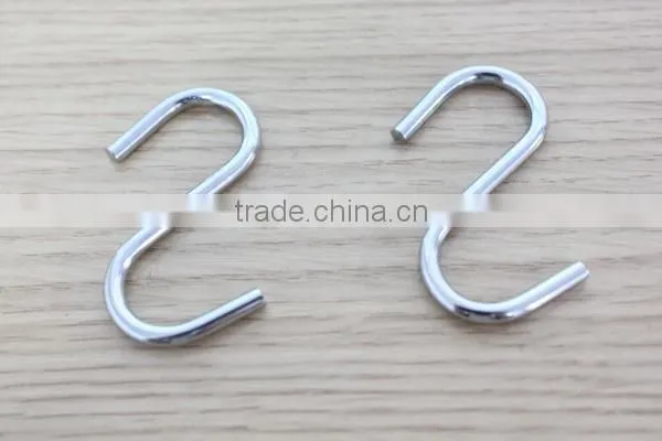 China Factory Wholesale Metal Small Size S Hook