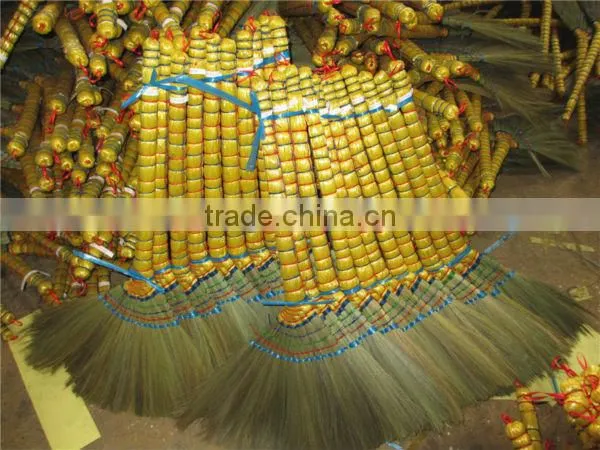 Chinese natural grass short handle broom