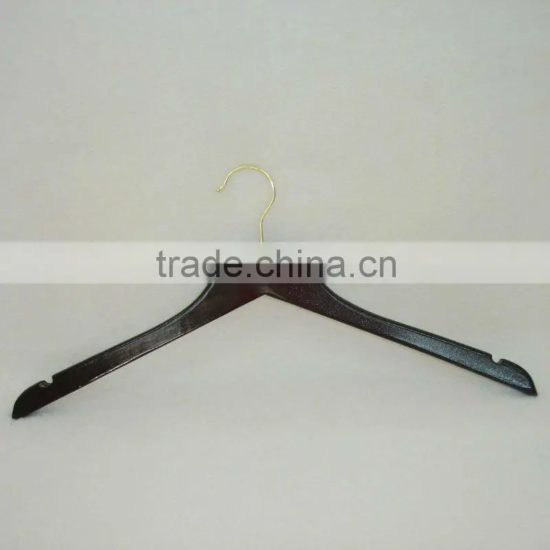 WG882 wooden shirts hanger for clothes shop