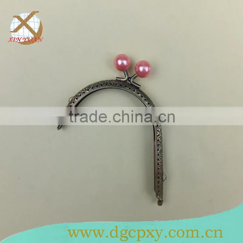 Beautiful heart-shape purse metal frame with lovely beads