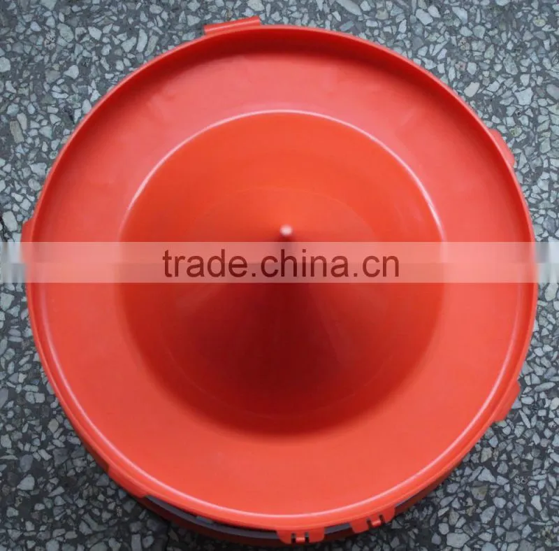 Custom Plastic injection poultry feeder and waterer mould
