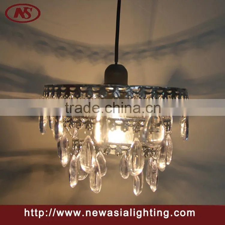 Crystal charming pendant light