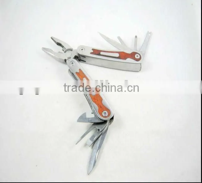 Hot 7 in 1 multi-function pliers with LED light
