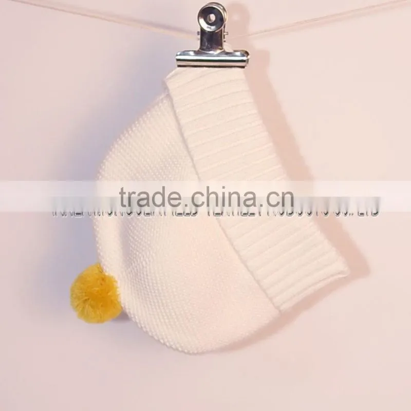 Classic Cuffed Hat Pattern in Cashmere