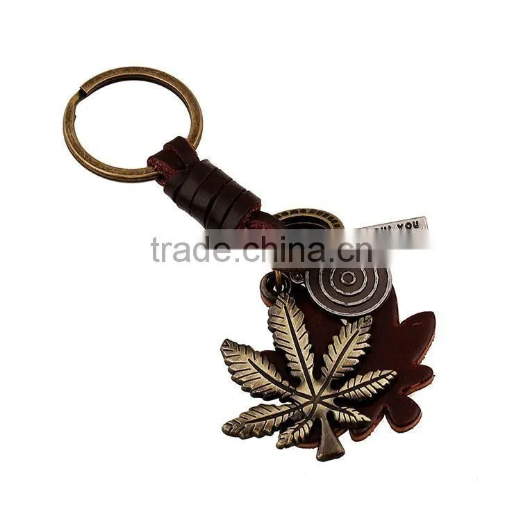 2015 Hot Sale Fashion Punk Men Boys Genuine Leather Keychains Promotional Gift