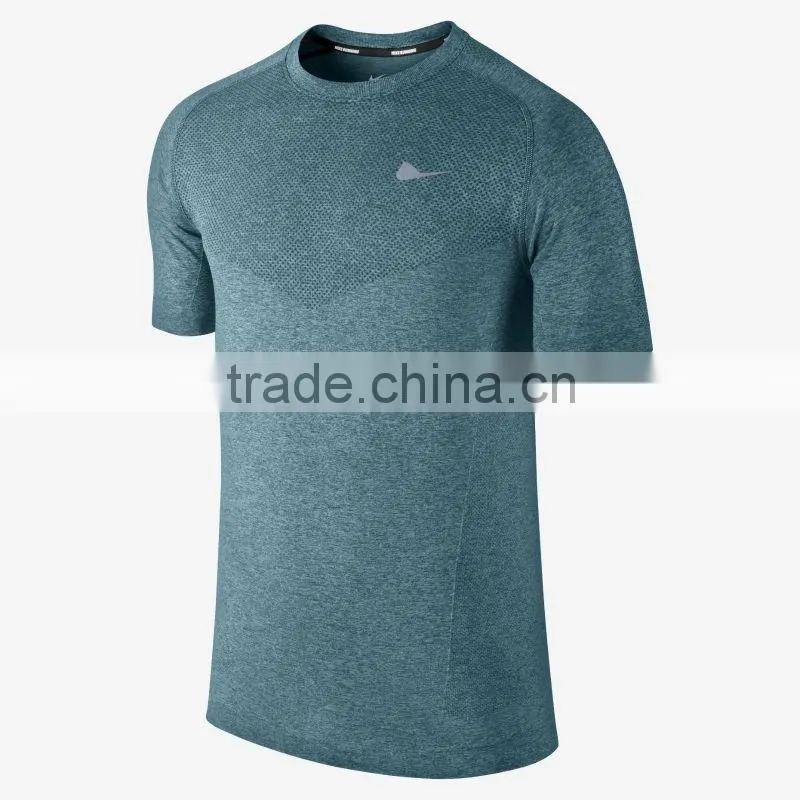 2014 New Arrival Quick Dry Moisture Wicking 3D Seamless Running T-shirts 47% Nylon 53% CoolMax Dri Fit Shirts