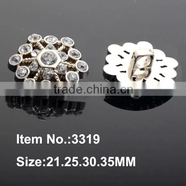 Hot sale wholesale retail sewing button acrylic rhinestone button with shank pearl Christmas button For DIY flower center