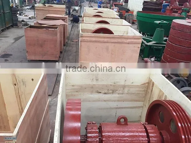 Mobile jaw crusher&vibrating screen with diesel engine